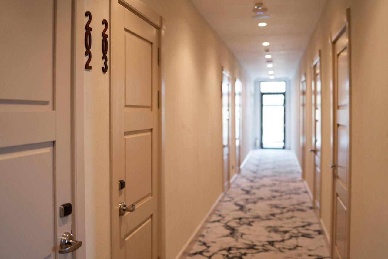 Pana Boutique Hotel Шымкент Экстерьер фото