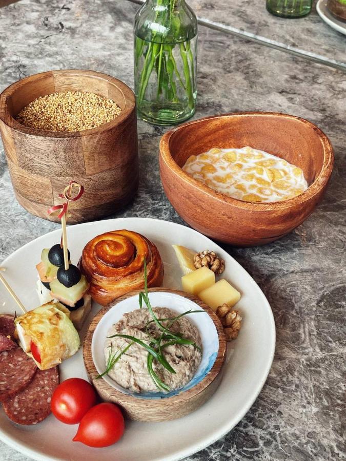 Pana Boutique Hotel Шымкент Экстерьер фото