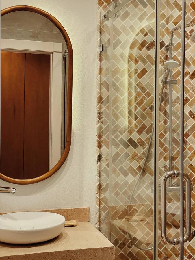 Pana Boutique Hotel Шымкент Экстерьер фото
