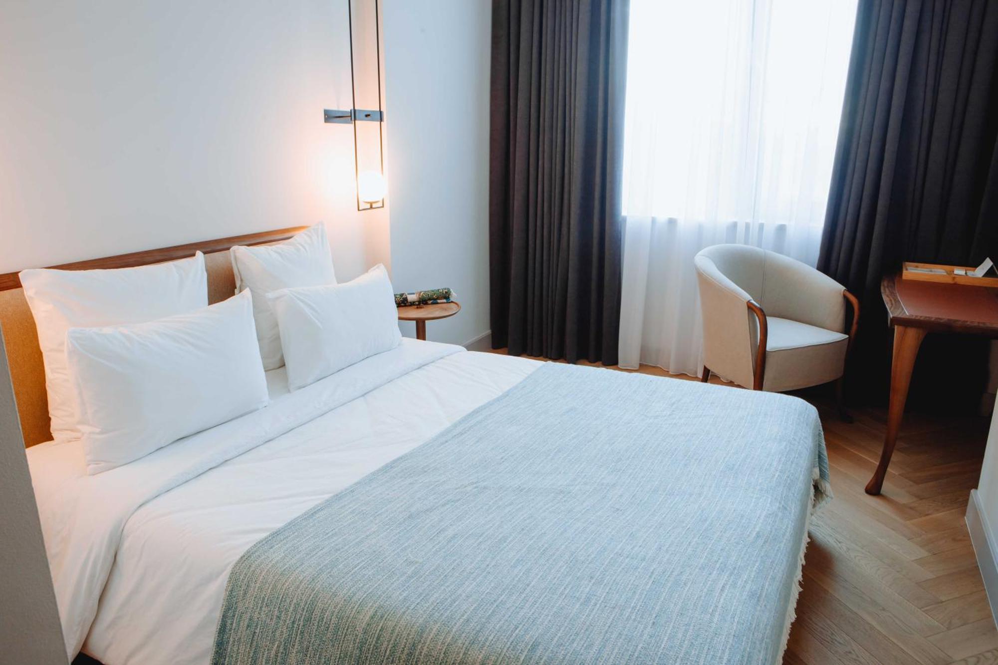 Pana Boutique Hotel Шымкент Экстерьер фото